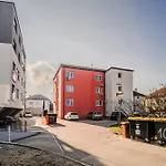 Two Bedroom Jose With Private Parking Apartman