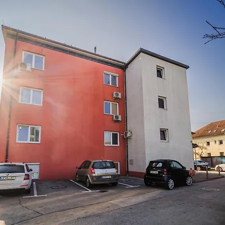 Two Bedroom Jose With Private Parking 류블랴나